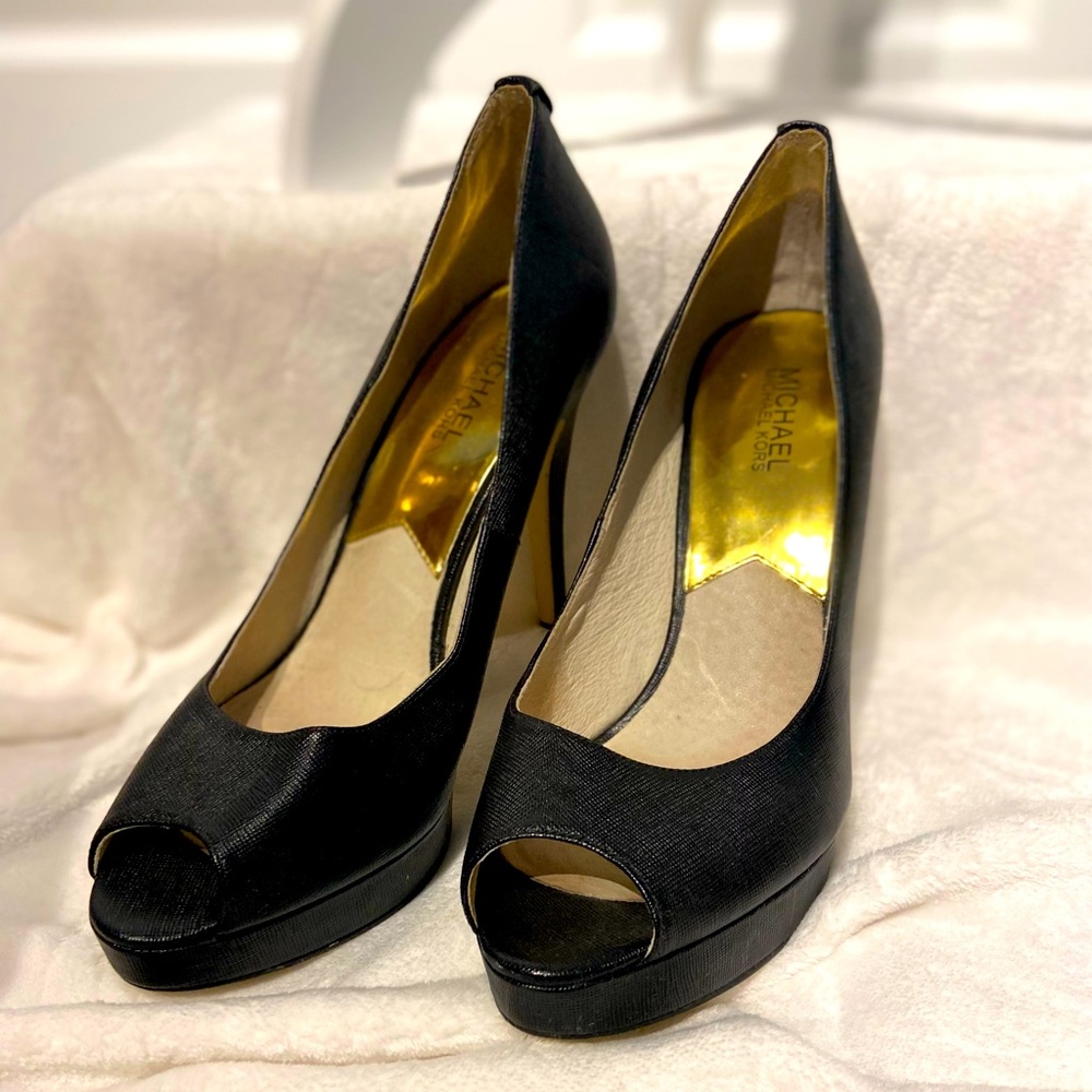 Peep toe heels